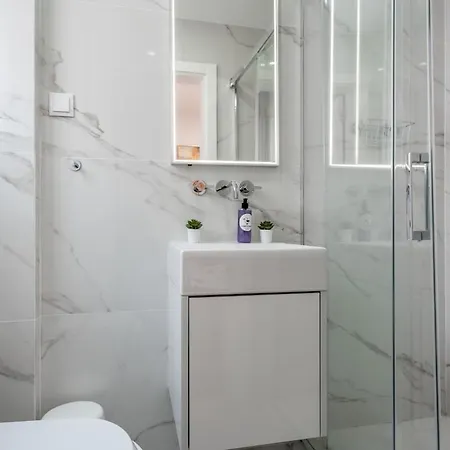 Stylish T2 In By Lisbeyond Appartement