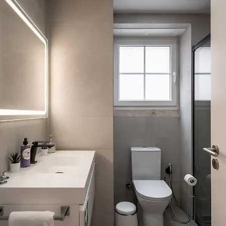 Stylish T2 In By Lisbeyond Daire Lisboa