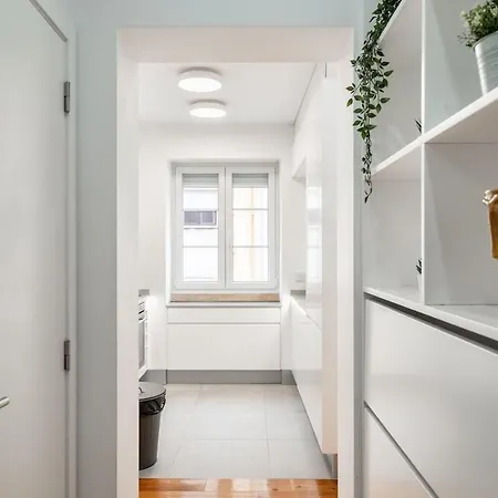 Stylish T2 In By Lisbeyond Lisboa